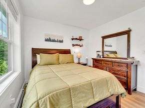 182 Sheldon Rd, Fitchburg MA 01420