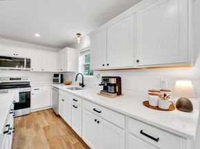 182 Sheldon Rd, Fitchburg MA 01420