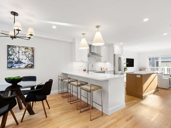 713-725 E 7th St 715, Boston MA 02127