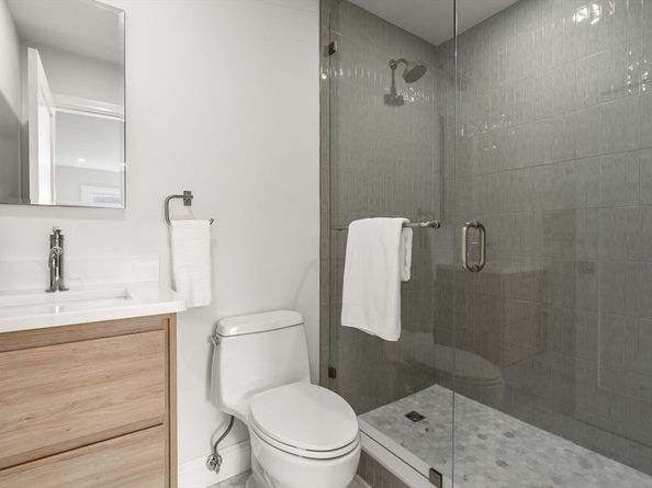 713-725 E 7th St 715, Boston MA 02127