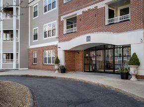 318 Rindge Ave 103, Cambridge MA 02140