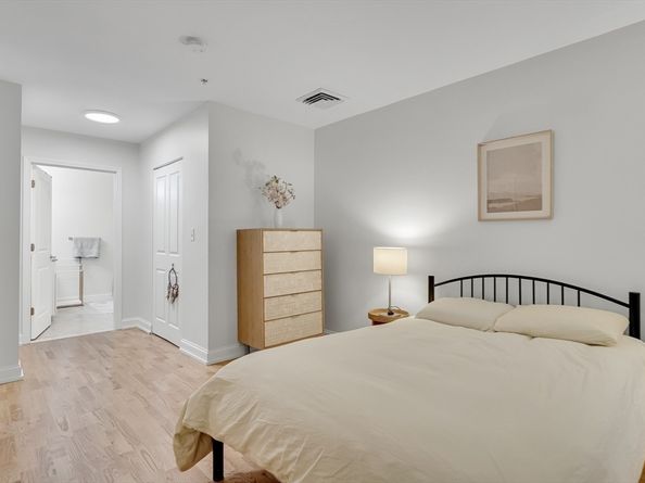 318 Rindge Ave 103, Cambridge MA 02140