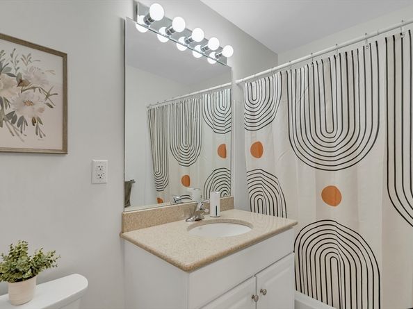 318 Rindge Ave 103, Cambridge MA 02140