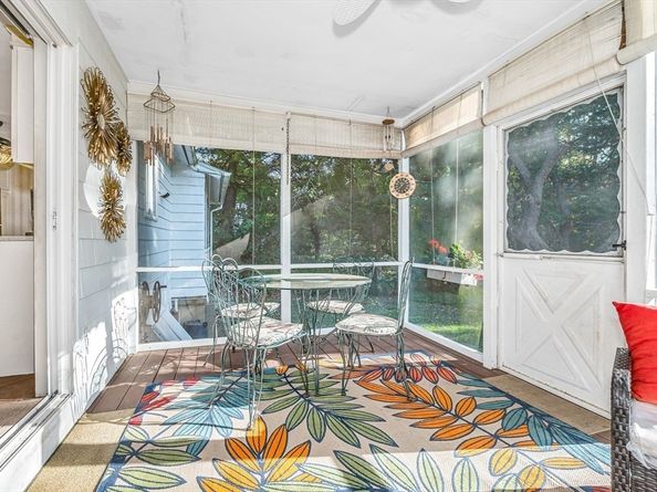 1170 Livingston St, Tewksbury MA 01876