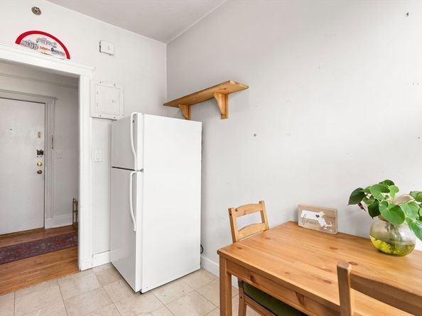 1691 Commonwealth Ave 31, Boston MA 02135