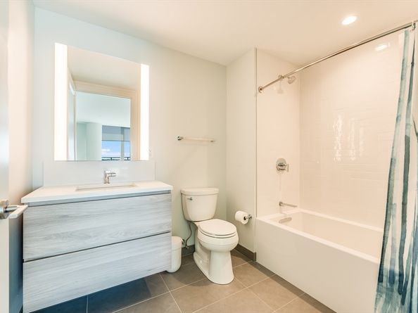 133 Seaport Blvd 2112, Boston MA 02210