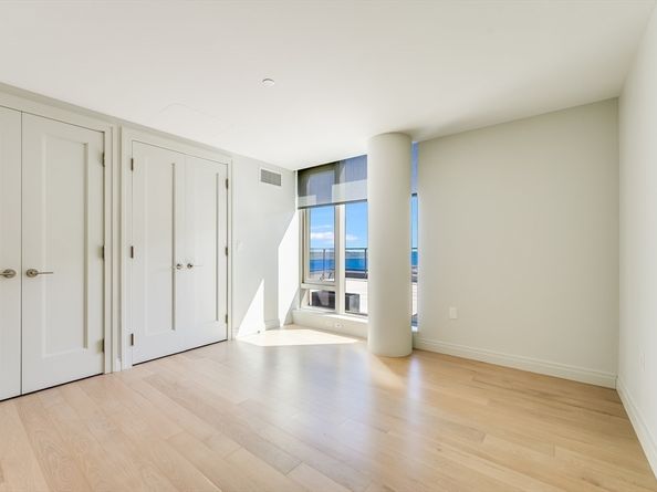 133 Seaport Blvd 2112, Boston MA 02210