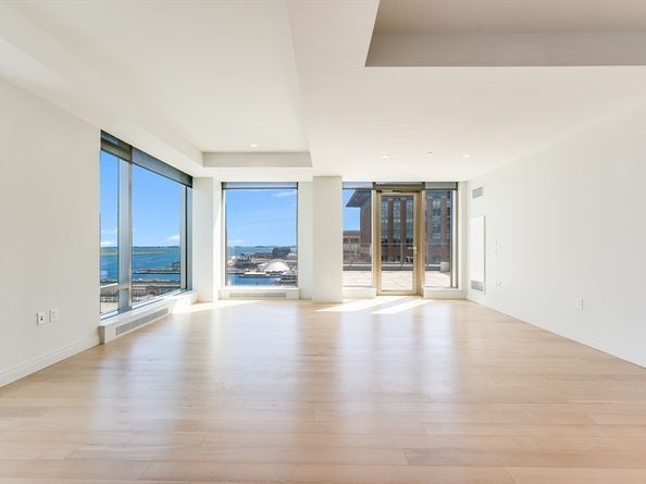 133 Seaport Blvd 2112, Boston MA 02210