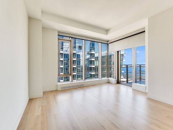 133 Seaport Blvd 2112, Boston MA 02210
