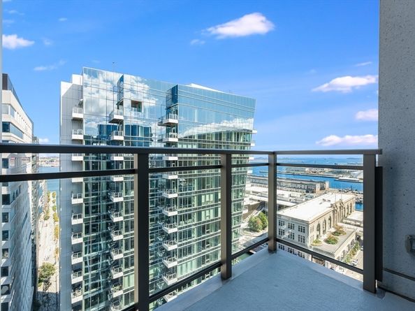 133 Seaport Blvd 2112, Boston MA 02210