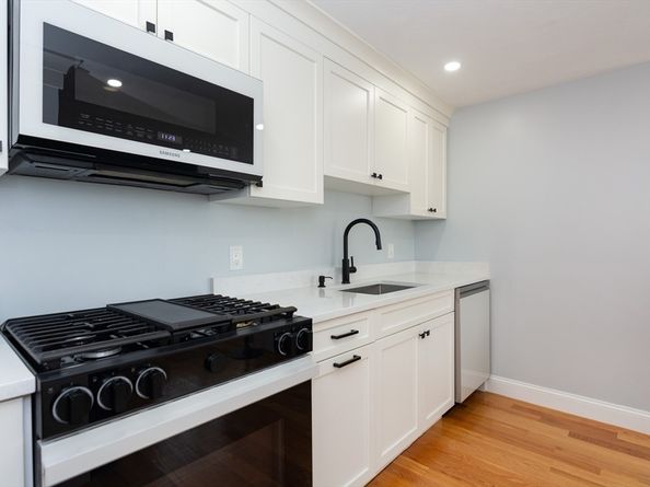 59 Lawrence St, Milford MA 01757