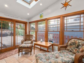 430 E 8th St, Boston MA 02127