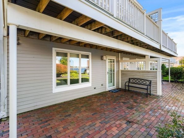 9 Raven Lane U:B6, Gloucester MA 01930