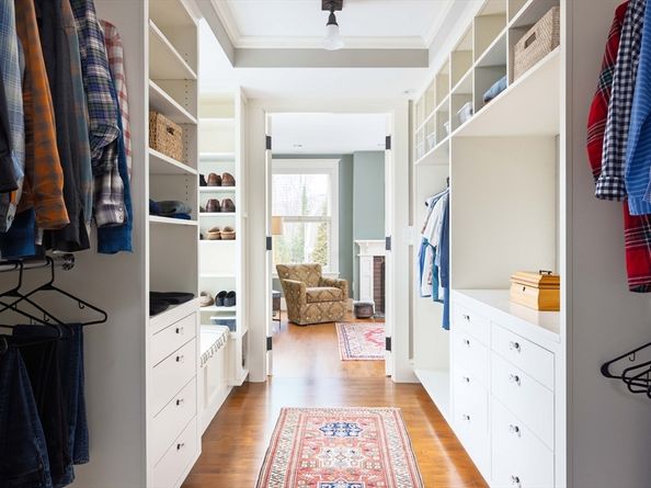 34 Pilgrim Rd, Newton MA 02468