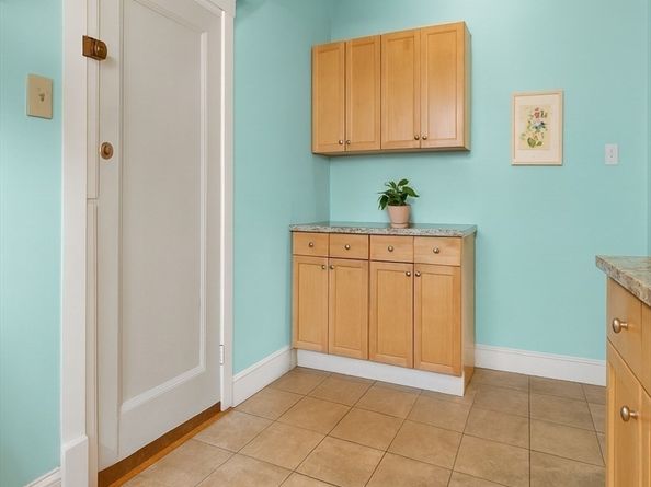 238 S Huntington Ave 1, Boston MA 02130