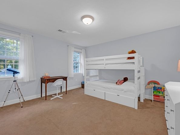101 Mcgilpin Rd, Sturbridge MA 01566