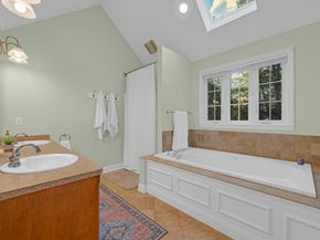 101 Mcgilpin Rd, Sturbridge MA 01566