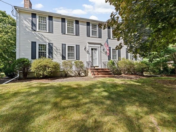 15 Presidents Rd, Hingham MA 02043