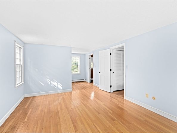 15 Presidents Rd, Hingham MA 02043
