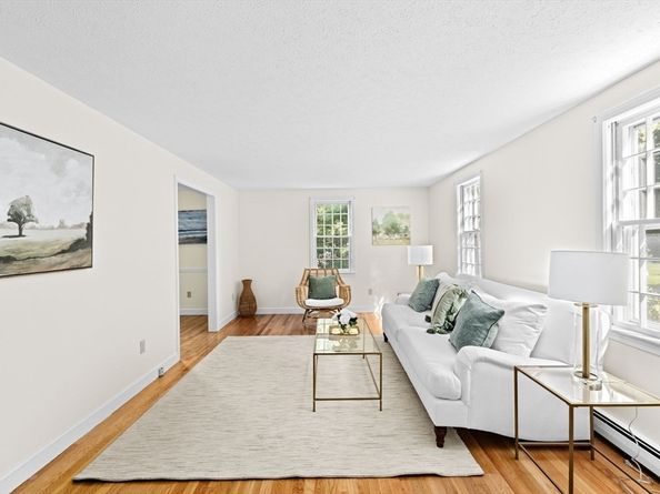 15 Presidents Rd, Hingham MA 02043