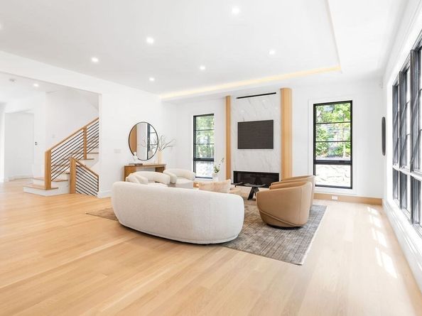 27 Rosalie Road, Newton MA 02459