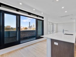 1950 Washington St 5C, Boston MA 02118