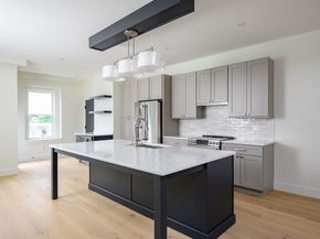 21 Tanglewood 1, Boston MA 02124