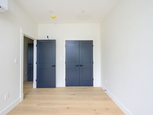 21 Tanglewood 1, Boston MA 02124