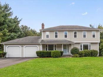33 Barnstable Rd