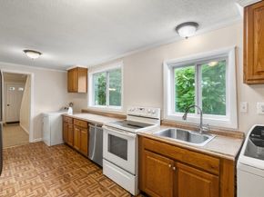 17 Fahey Way, Billerica MA 01821