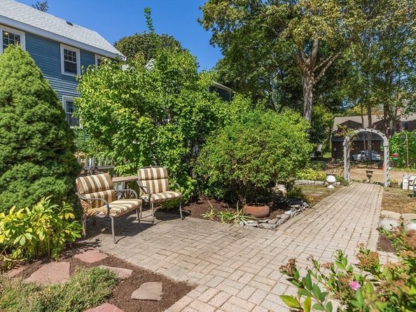 16 Elm Street, Ipswich MA 01938