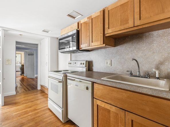 16 Elm Street, Ipswich MA 01938