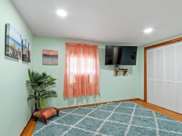 63 Sylvia St, Lynn MA 01904