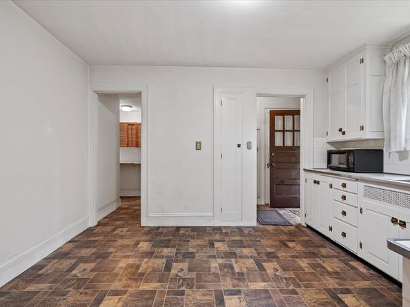 22 Audubon Rd, Worcester MA 01602
