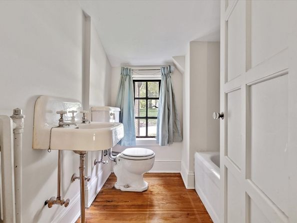 22 Audubon Rd, Worcester MA 01602