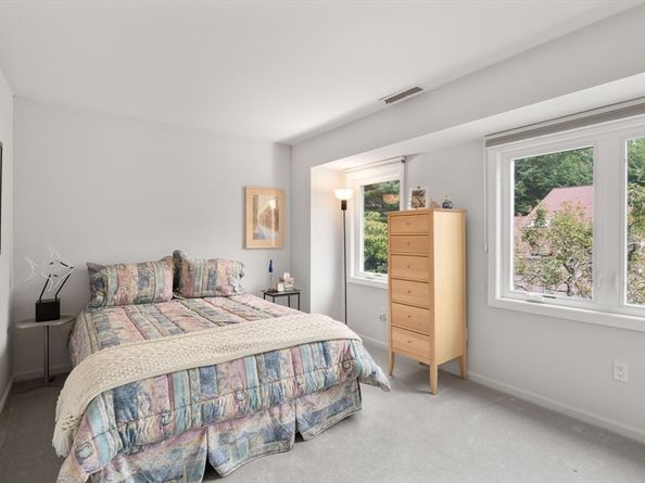 5 Heath Wood Lane 5, Brookline MA 02467