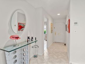 5 Heath Wood Lane 5, Brookline MA 02467