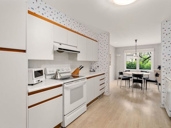 5 Heath Wood Lane 5, Brookline MA 02467
