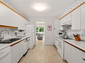 5 Heath Wood Lane 5, Brookline MA 02467