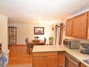 3 Franklin Square H, Randolph MA 02368
