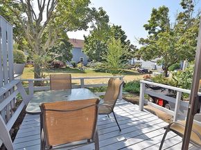 3 Franklin Square H, Randolph MA 02368