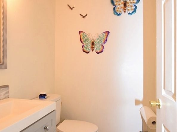 3 Franklin Square H, Randolph MA 02368