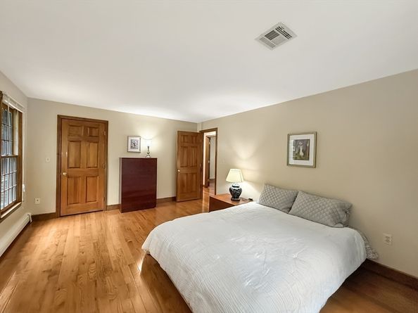 54 Gilmore Road, Southborough MA 01772
