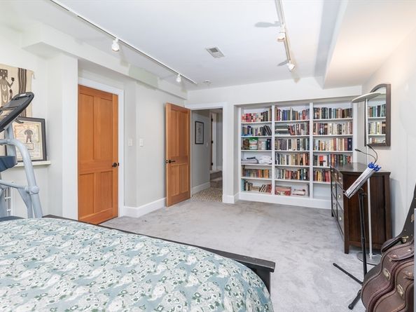 17 Deforest Rd, Newton MA 02462
