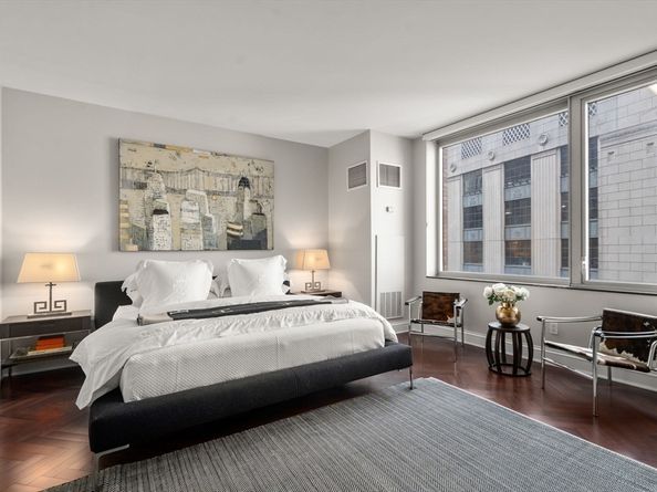 1 Charles Street South 5H, Boston MA 02116
