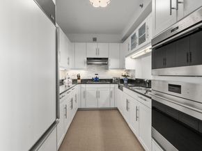 1 Charles Street South 5H, Boston MA 02116