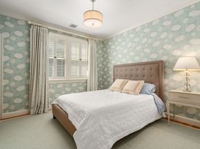 9 Stonegate Dr, Westwood MA 02090