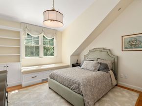 9 Stonegate Dr, Westwood MA 02090