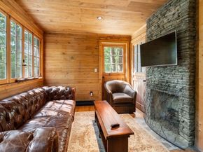 9 Stonegate Dr, Westwood MA 02090