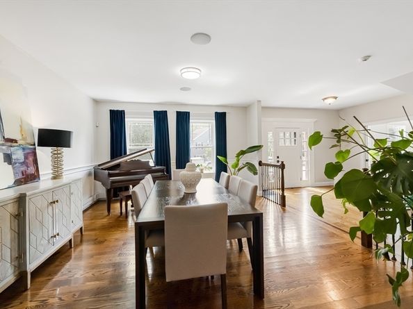 9 Washington Ave, Woburn MA 01801